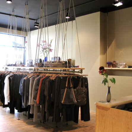 Das-neue-Schwarz-Mulckstraße-Berlin-Vintage-Second-Hand-Mode