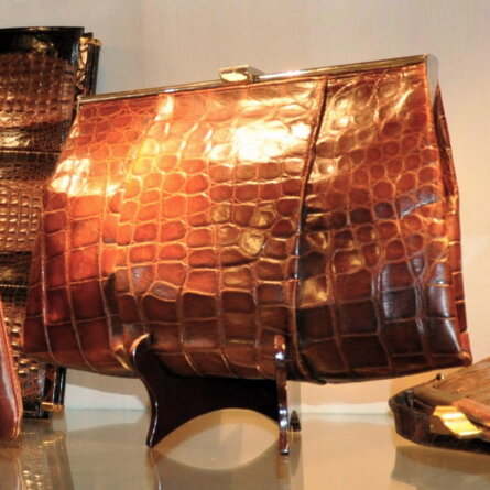 Reiseantiquitäten-Berlin-Vintage-Taschen-Koffer-Suarezstraße