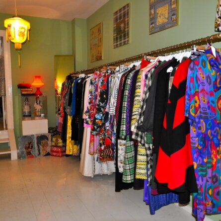 Rianna-in-Berlin-Second-Hand-4