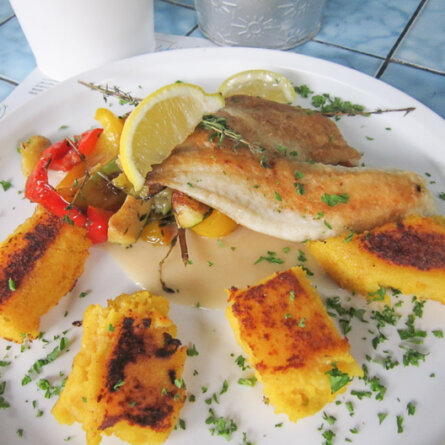 Der Fischladen Berlin Schönhauser Allee gebratener Fisch