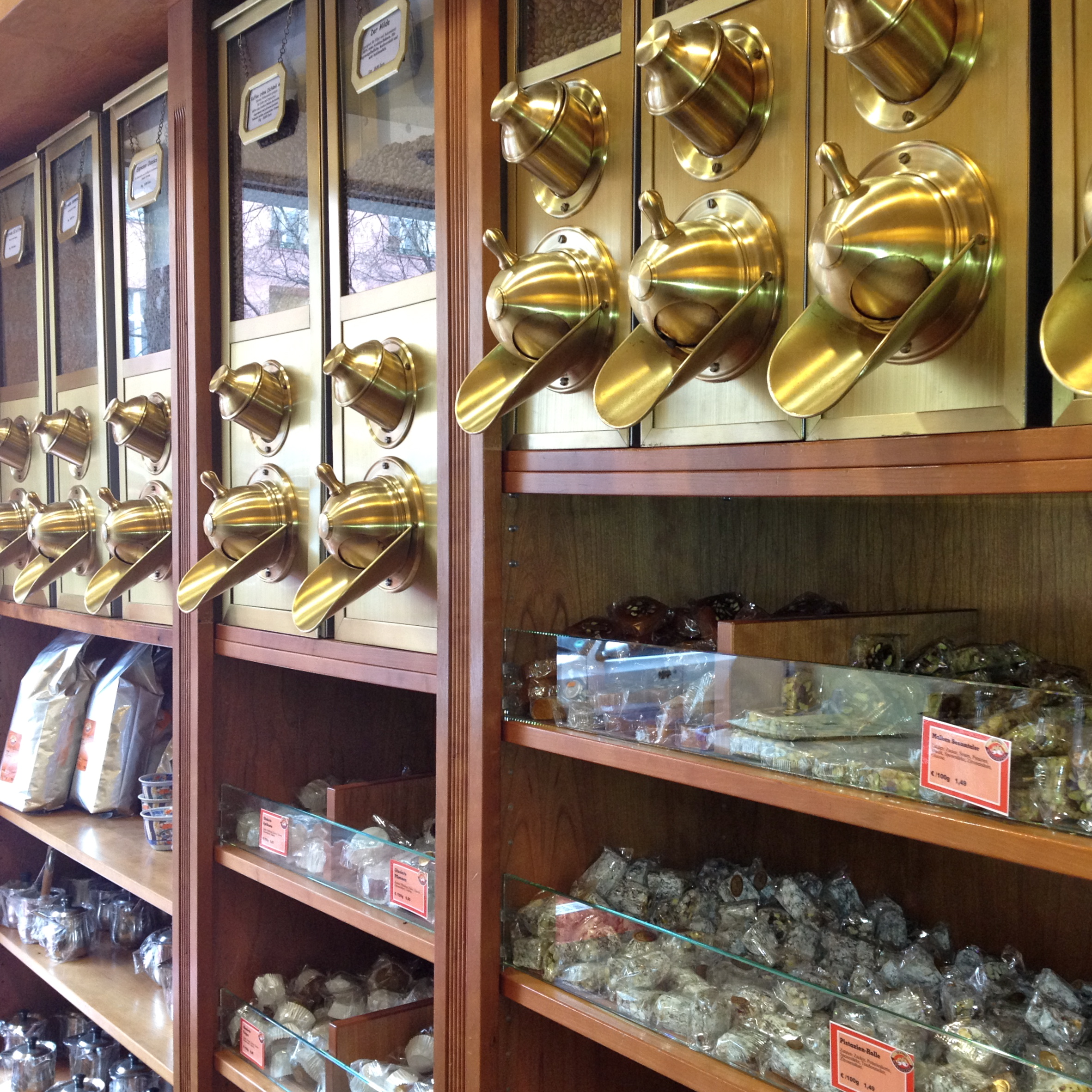 Ed-und-Fred-Nüsse-Berlin-Neukoelln-5