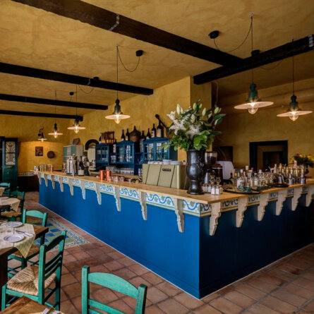 Taverna Ousies Grieche Berlin Grunewaldstraße Schöneberg Bar