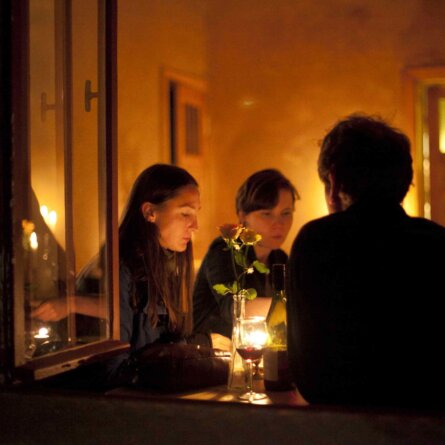 Paleo-Restaurant-Sauvage-Berlin-Interieur