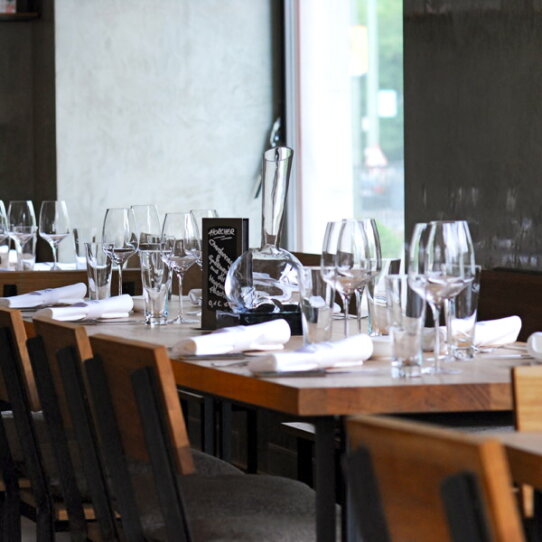 Rotisserie-Weingruen-Berlin-Interieur