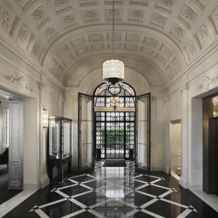 Patrick Hellmann Schlosshotel Berlin Grunewald_Entree