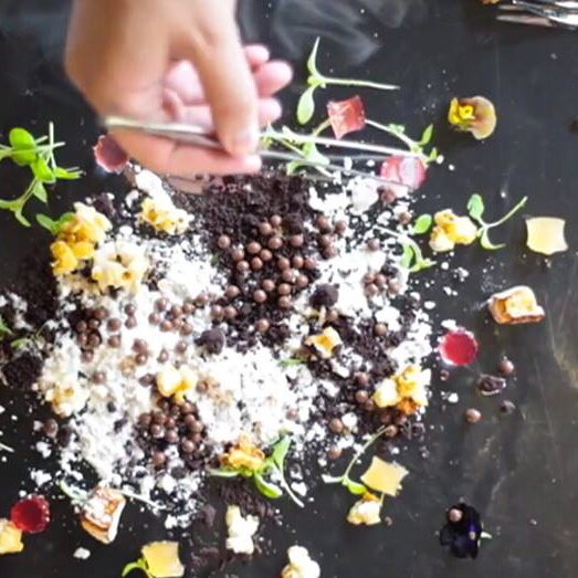 restaurant-glass-berlin-candy-box-dessert-2