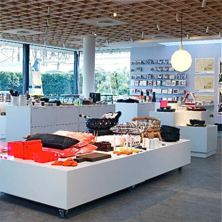 Louisiana_Museum-Modern-Art-Copenhagen-7