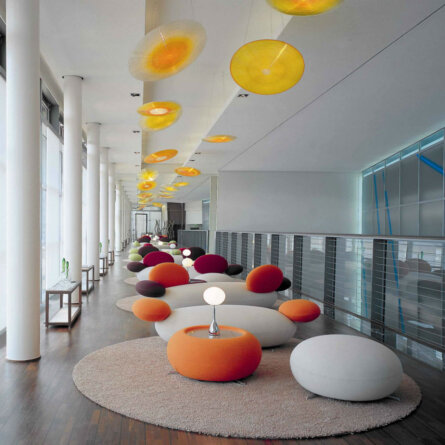 SIDE-Designhotel-Hamburg-Lounge