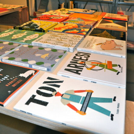 Ri-Raum-Italic-Berlin-Kinderbuecher