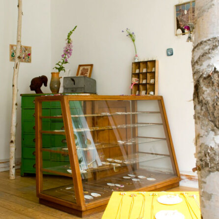 Jewelberry-Schmuck-Hamburg-Schanze-Vitrine