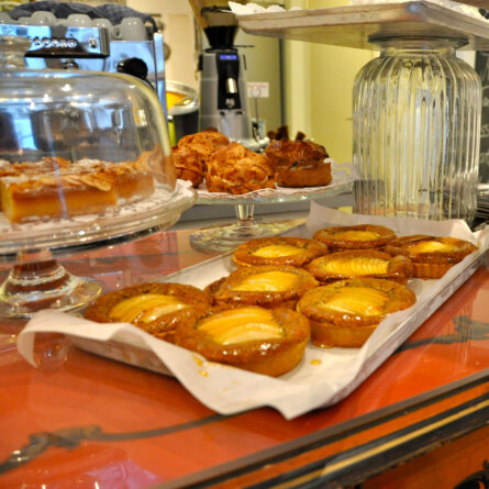 Espresso-Bar-Patisserie-Mommsenstrasse-Berlin-1