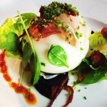 Dionysos-griechisch-eimsbuettel-burrata Dionysos-griechisch-eimsbuettel-burrata