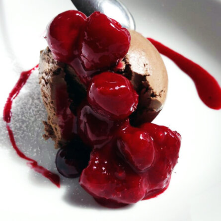 dionysos-griechisch-eimsbuettel-kirschnachtisch