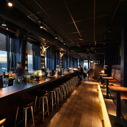 Clouds-Restaurant-Bar-Hamburg