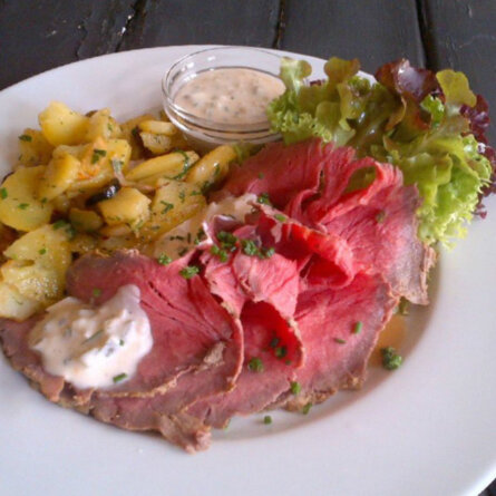 Raja-Jooseppi-Cafe-Restaurant-Fruehstueck-Berlin-Mitte-2