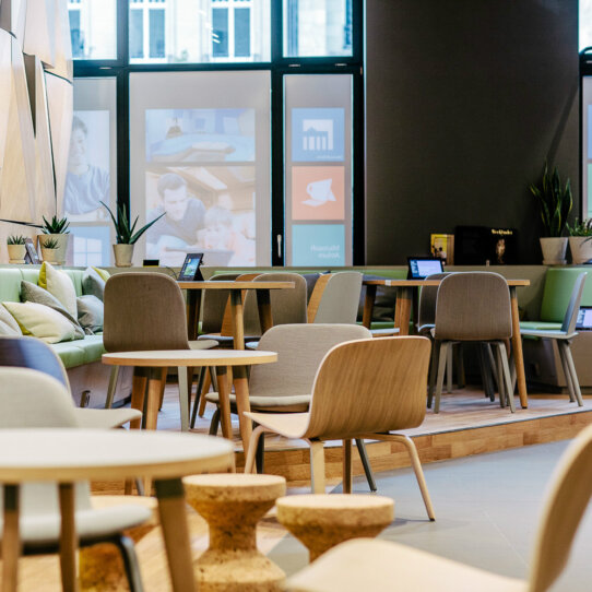 Digital-Eatery-Microsoft-Cafe-Berlin-1-2