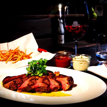 Chapeau-Restaurant-Grill-Bar-Food