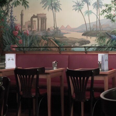 Style: 'Porcelain pastel'