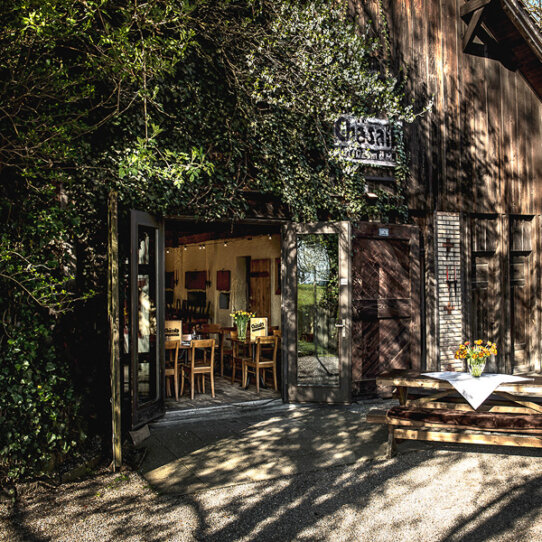 Chaesalp-Gasthof-Garten-Zuerich-4