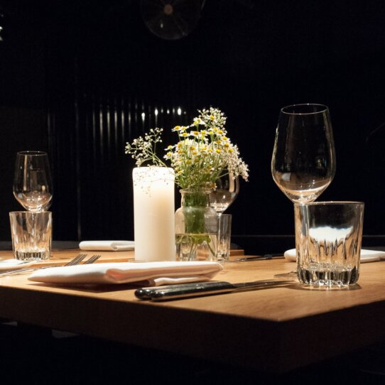 Parker Bowles Restaurant Berlin Kreuzberg Tisch Parker Bowles Restaurant Berlin Kreuzberg Tisch