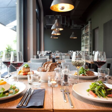 Chipps vegetarisches Restaurant Berlin Mitte gedeckter Tisch