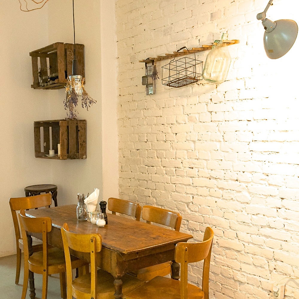 Salumeria Lamuri Berlin Köpenickerstraße Tisch