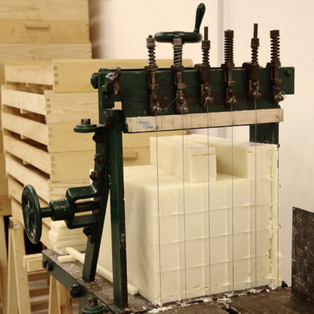 Wiener Seifen Produktion und Shop Zuschnitt