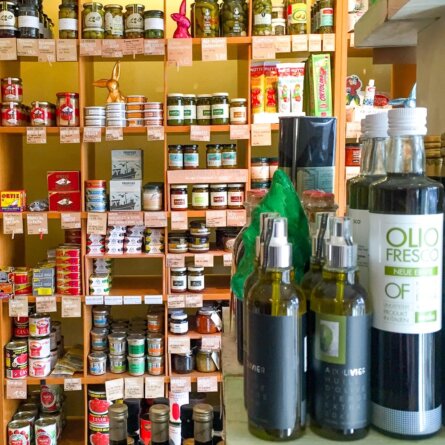 Goldhahn und Sampson Feinkost Kochbücher Berlin Konserven