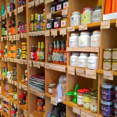 Goldhahn und Sampson Feinkost Kochbücher Berlin Zutaten