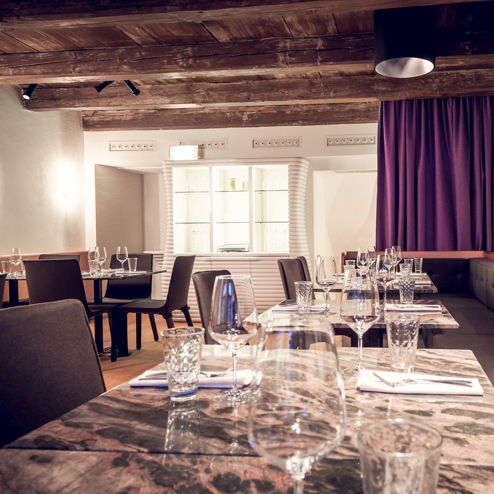 Münsterhof Restaurant Zürich Tische