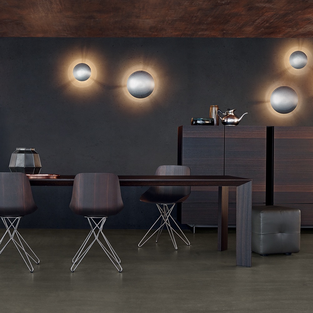 Poliform Varenna Showroom Berlin großer Esstisch aus Holz