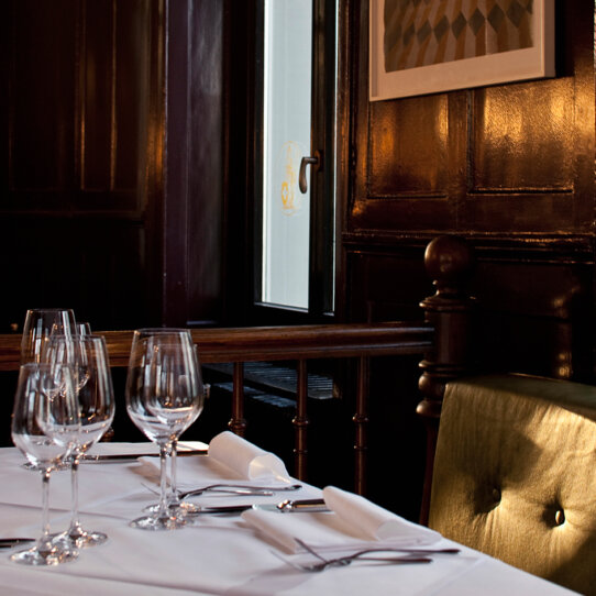 Helvetia Restaurant Bar Zürich gedeckter Tisch Helvetia Restaurant Bar Zürich gedeckter Tisch