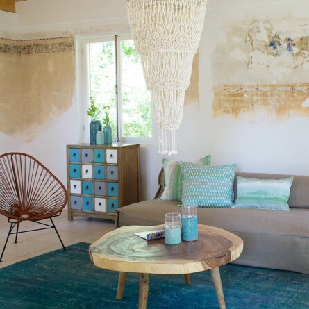 Kokon Interior Shop München Couch und Tishc