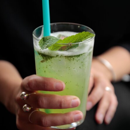 Nana Meze Restaurant München Cocktail