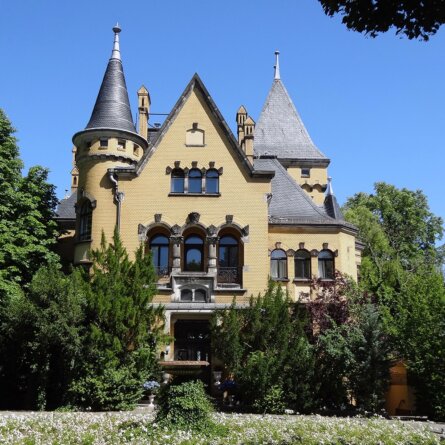 Secret Tours Stadtrundfahrten Berlin Villa