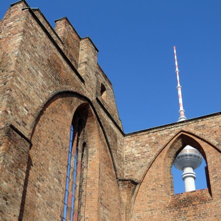 Secret Tours Stadtrundfahrten Berlin Backsteinwand
