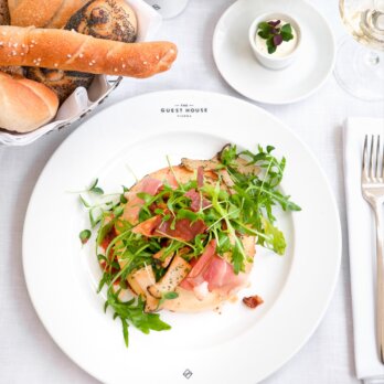 The Guesthouse Vienna Brasserie Bakery Brotkorb