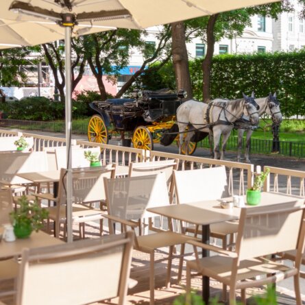 The Guesthouse Vienna Brasserie Bakery Terrasse