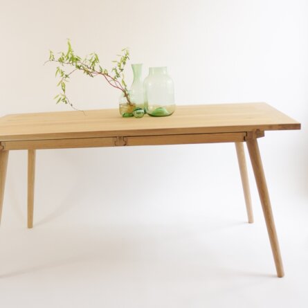 Anton Doll Tischlerei München Holztisch