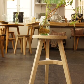 Anton Doll Tischlerei München Hocker