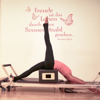 Keep in Motion Pilates München Dehnen Keep in Motion Pilates München Dehnen