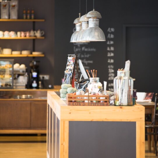 Mercerie Handarbeiten Shop München  Café