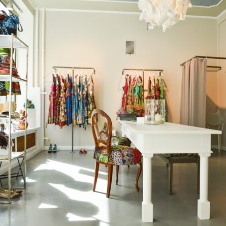 Noh Nee Dirndel Trachten München Boutique