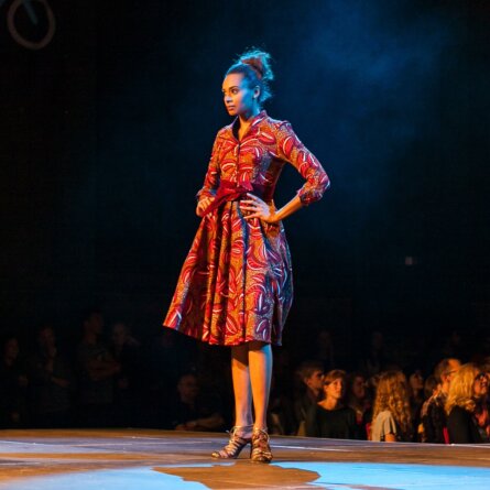 Noh Nee Dirndl München Muster