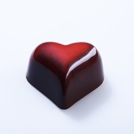 Opaque Confiserie Pralinen München rote Praline