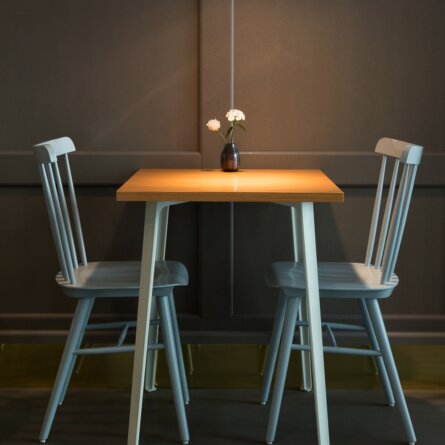 Jubel Feine Patisserie Hufelandstraße Berlin Tisch