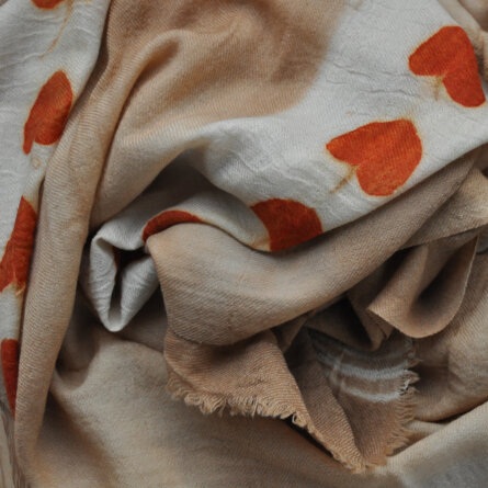 Tankai Taschen und Tücher Wien gemustertes Tuch