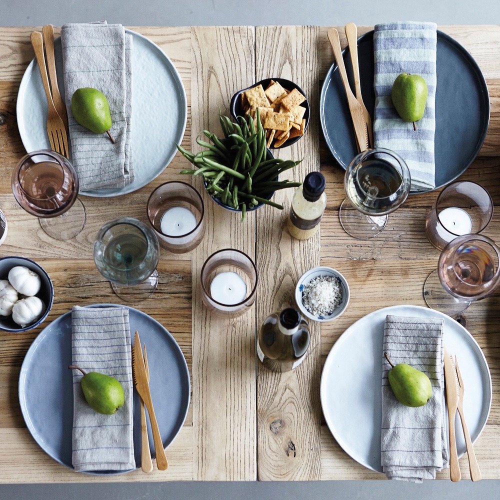 Kind of Mine Online Shop Tisch