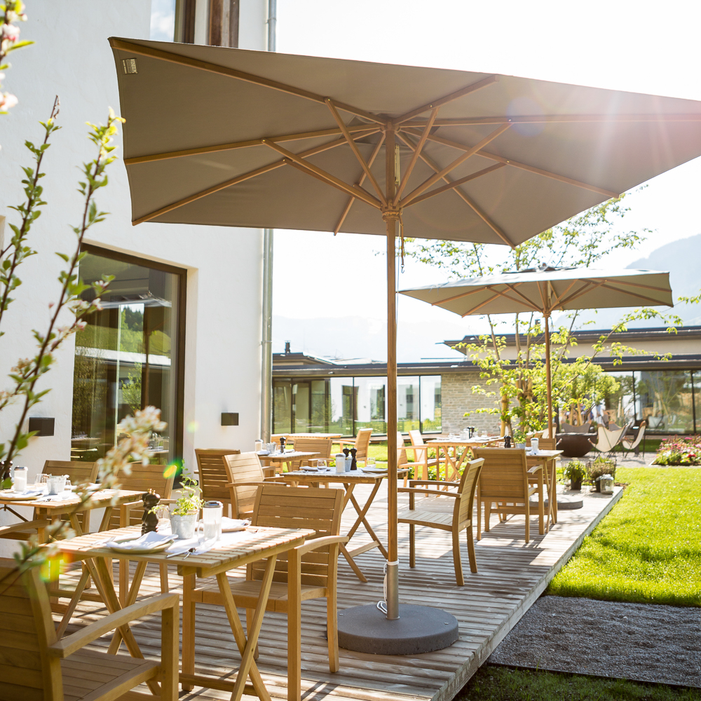 WIESERGUT Hotel Innenhof ©Mario Webhofer