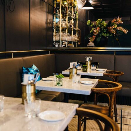 Brasserie Colette Tim Raue Berlin © Nils Hasenau